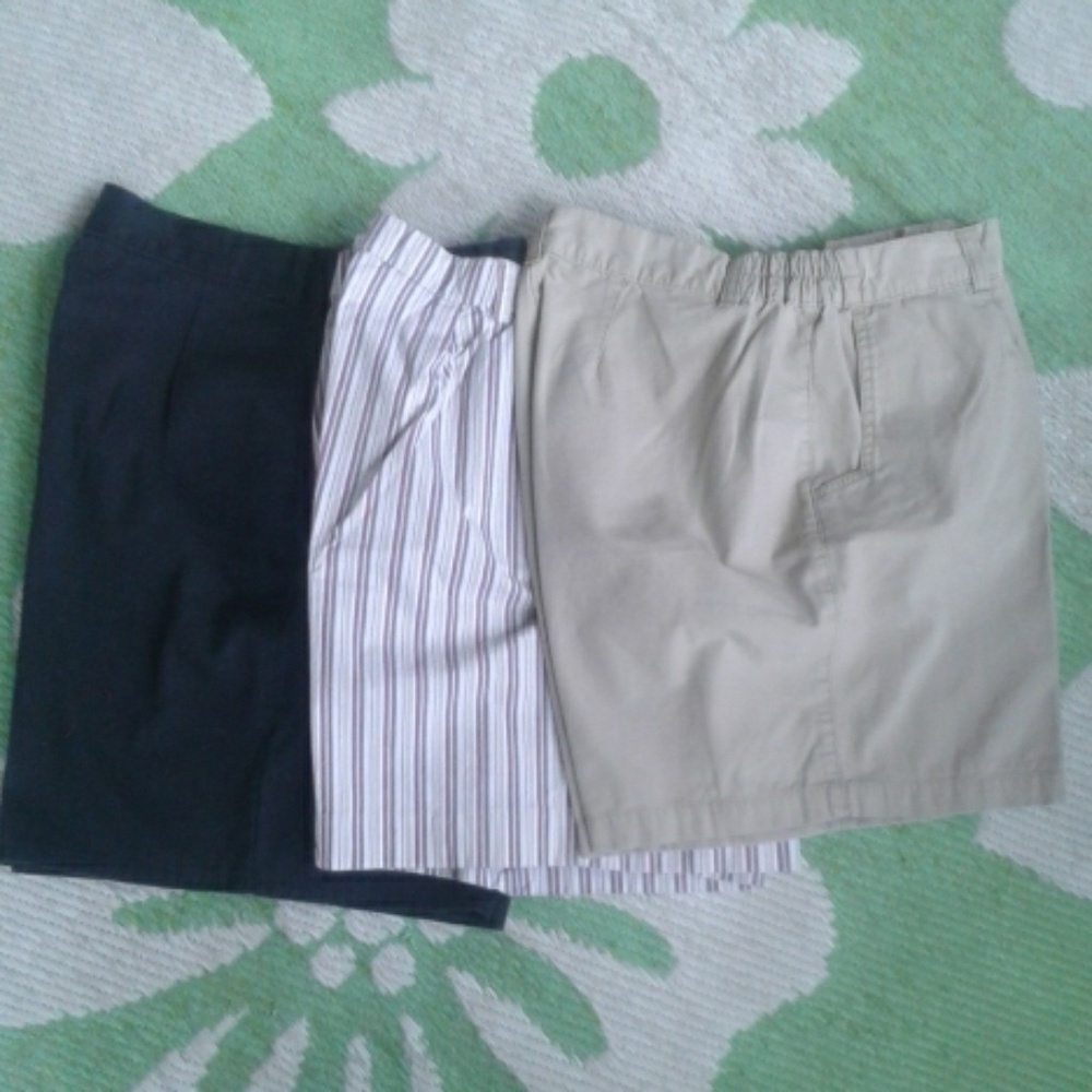 Bundle of 3 shorts